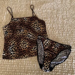 Victoria Secret S cami & M matching panty set EUC cute & summer perfect